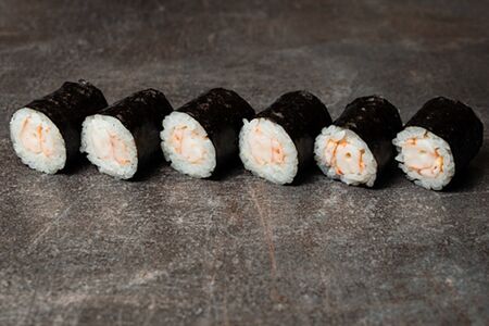 Ролл с креветкой