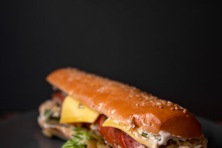 Хот-дог с охотничьей колбаской