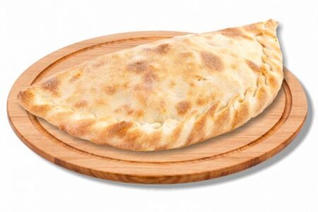 Кальцоне с ветчиной и сыром