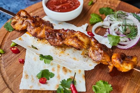 Шашлык из филе куриного бедра