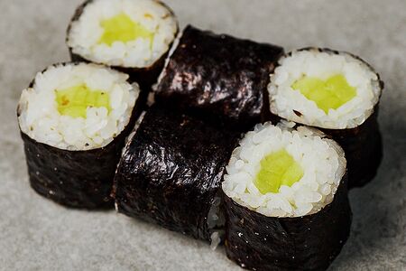 Маки с огурцом