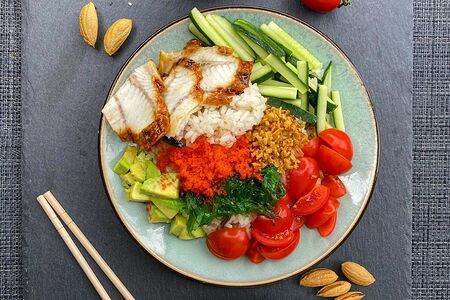 Поке с угрем