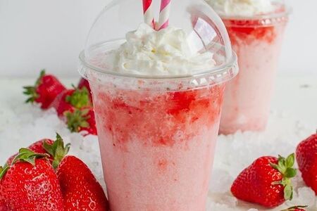 Милкшейк клубничный