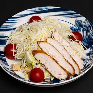 Салат Цезарь с курицей