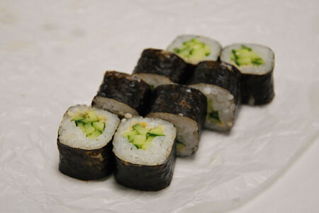 Ролл с огурцом