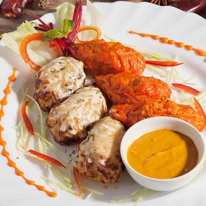 Момо Тандури Панир в томате