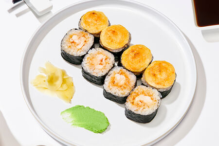 Ролл запеченный с креветкой спайс