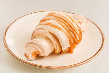 Круассан крем-брюле