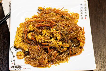 Прозрачная лапша с морепродуктами