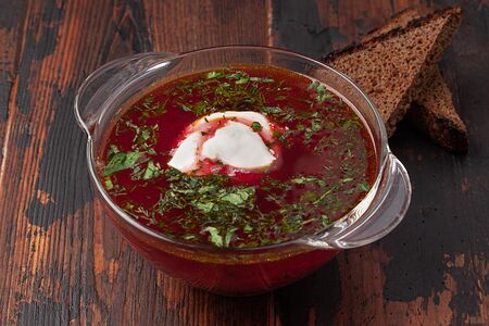 Борщ красный с говядиной