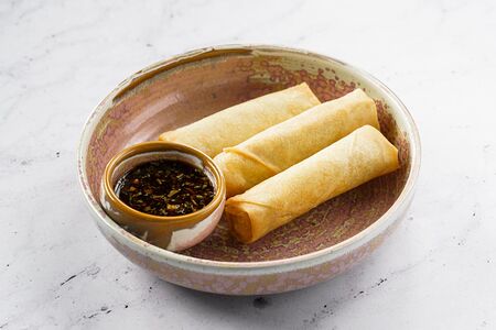 Спринг-роллы с курицей