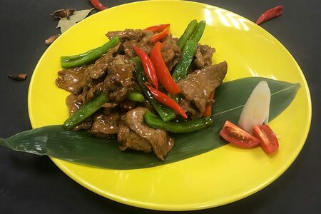 Говядина с острым перцем