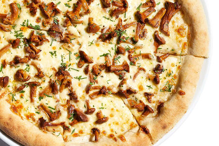 Пицца с лисичками