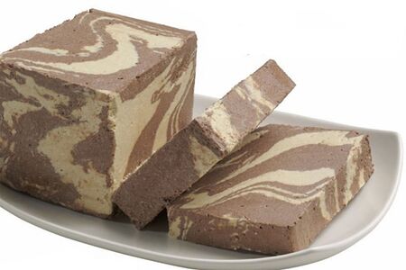 Халва кунжутная греческая ручной работы с шоколадом