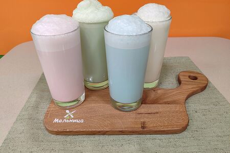 Коктейль молочный с сиропом