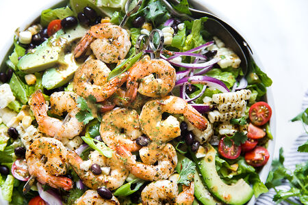 Салат Цезарь с креветками