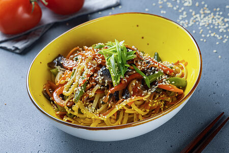 Удон с овощами