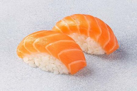 Суши Лосось (2 шт.)