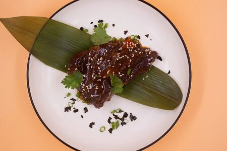 Говядина в устричной глазури