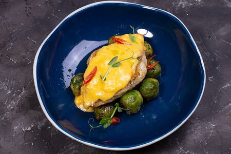 Судак с перцем чили