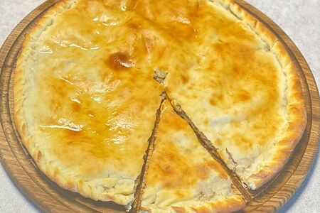 Осетинский с сыром сулугуни и брынза 