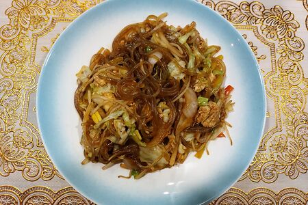 Бататовая лапша с овощами