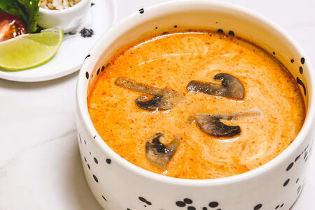 Том ям лайт