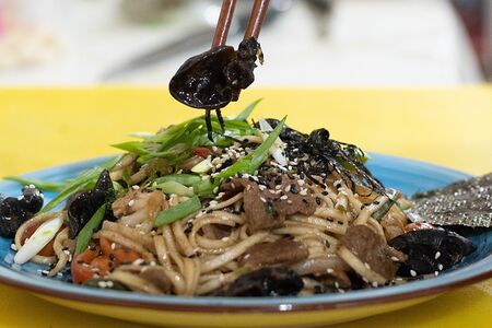 Удон с курицей