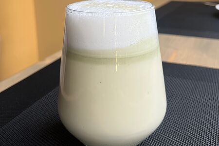 Матча-латте на кокосовом