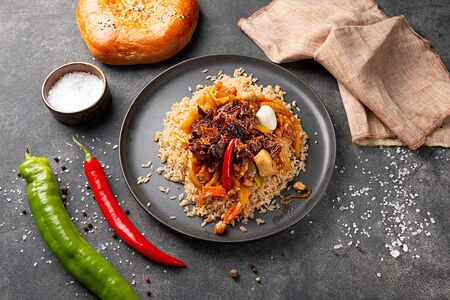 Настоящий узбекский плов в казане