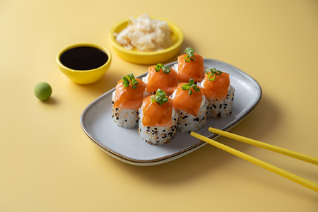 Ролл сливочный лосось