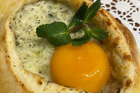 Лодочка по-аджарски Гебжалия