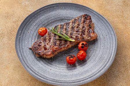 Стейк Нью-Йорк