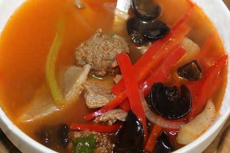 Вянзитам (суп с фрикадельками)