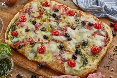 Пицца римская Песто с ветчиной