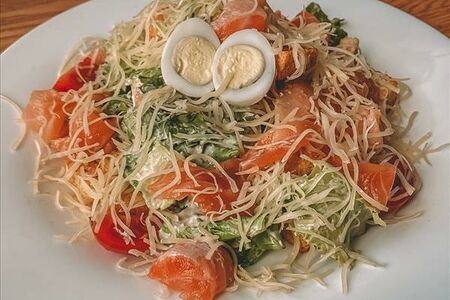 Цезарь с семгой шеф-посола