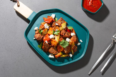 Томленая баранина с овощами гриль и брынзой