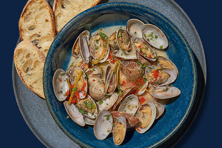 Вонголе в соусе из белого вина 320/60гр