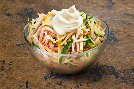 Салат с ветчиной