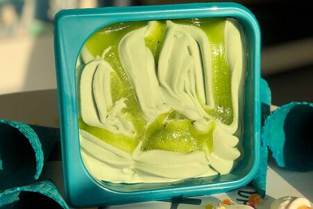 Мороженое Киви на сиропе агавы в мини-ванне