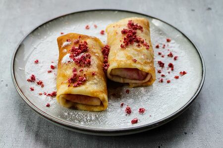 Блинчики с малиной 2 шт