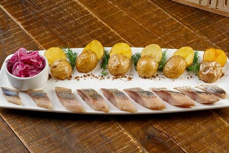 Сельдь с картофелем