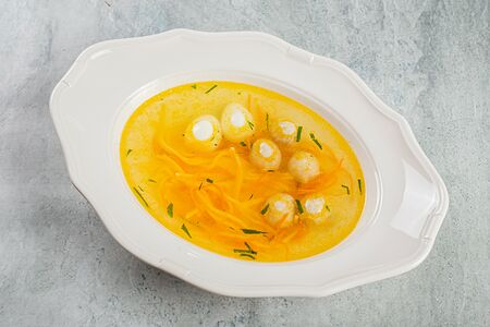 Лапша с фрикадельками