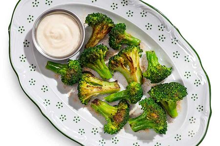 Брокколи со сливочным соусом