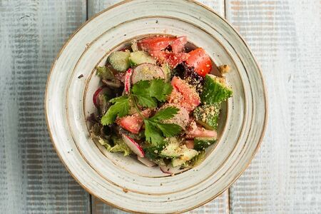 Грузинский овощной салат