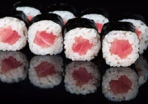 Мини-ролл с тунцом