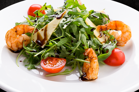 Руккола с креветками
