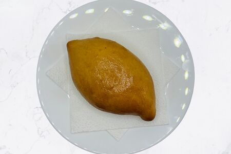 Пирожок с капустой