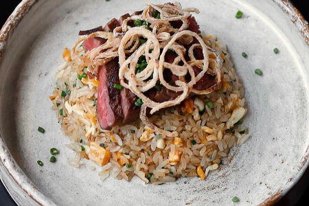 Жареный рис с говядиной