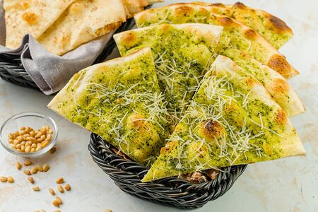 Фокачча с песто